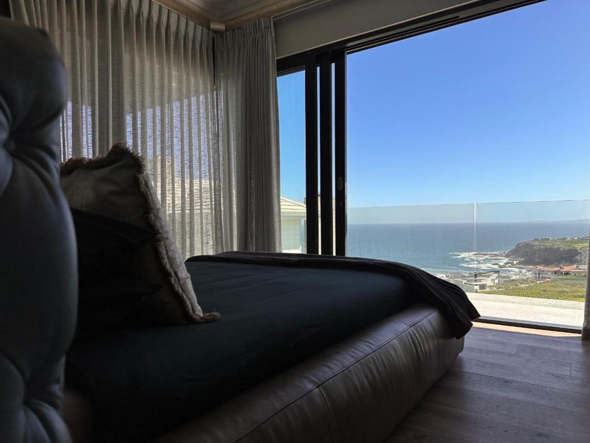 Luxury Home Located On Pinnacle Point Golf Estate 莫塞尔湾 外观 照片