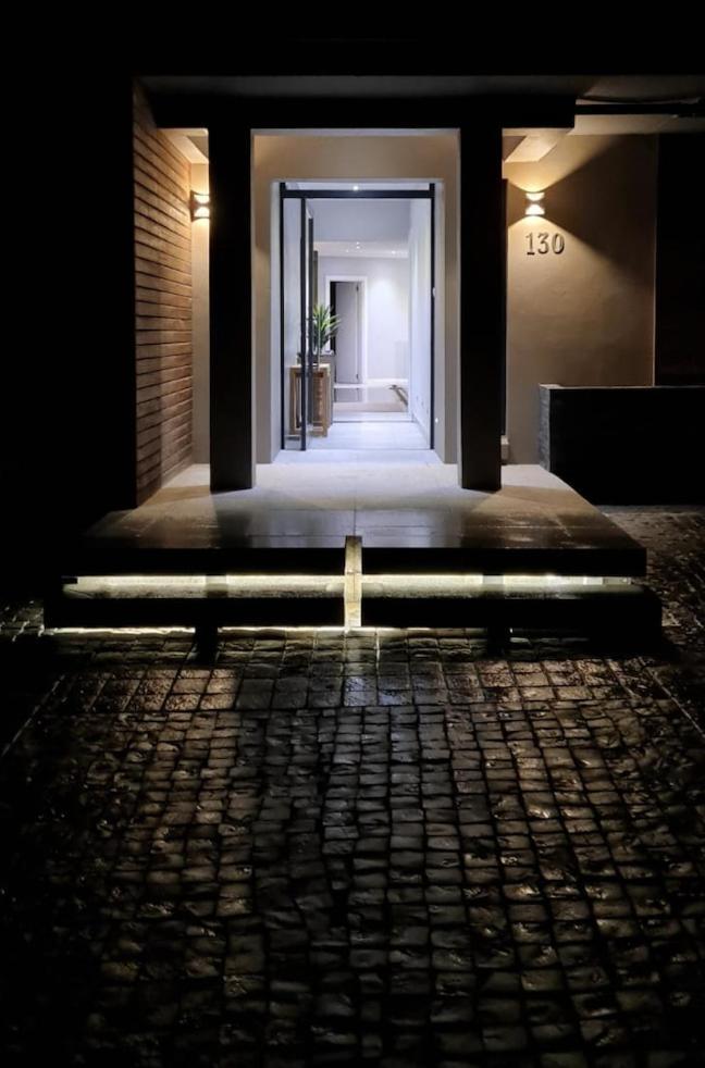 Luxury Home Located On Pinnacle Point Golf Estate 莫塞尔湾 外观 照片
